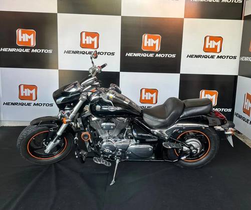 SUZUKI BOULEVARD M800 